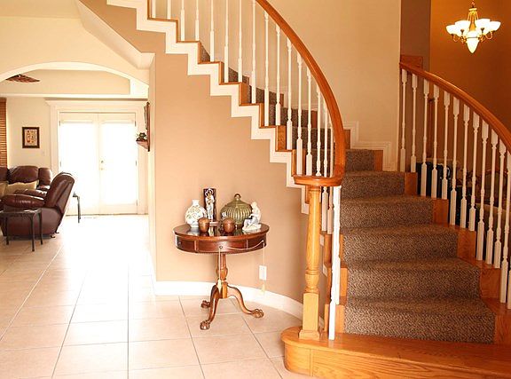 2nd image of 3554 Vineyard Dr