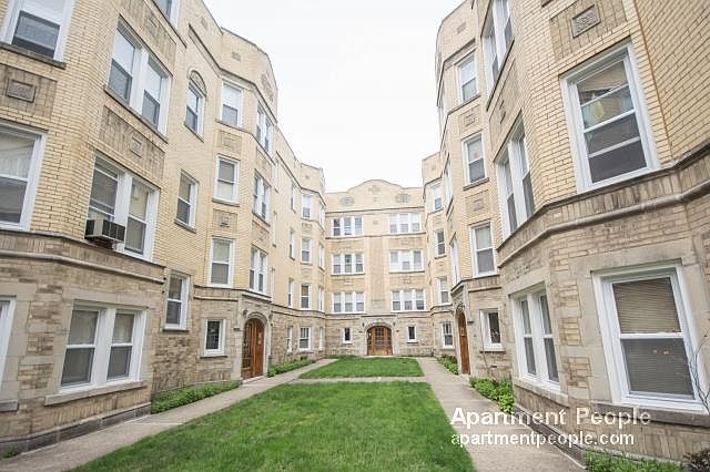 1st image of 1812 W Farwell Ave APT 2A