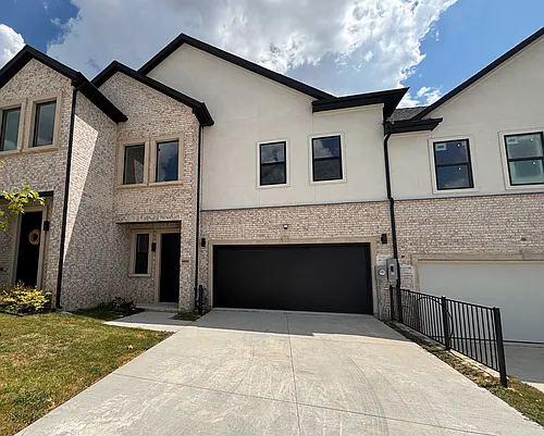 4444 Fatima Dr Photo 1