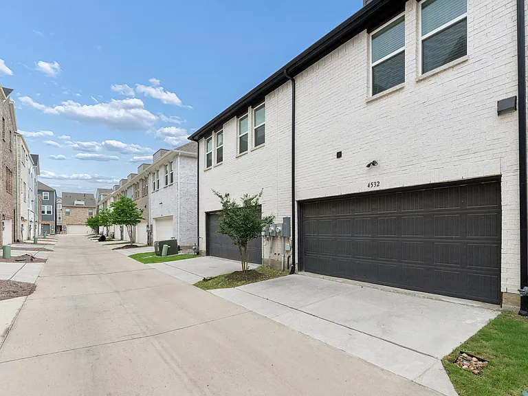 4532 Tripp St — Photo 14