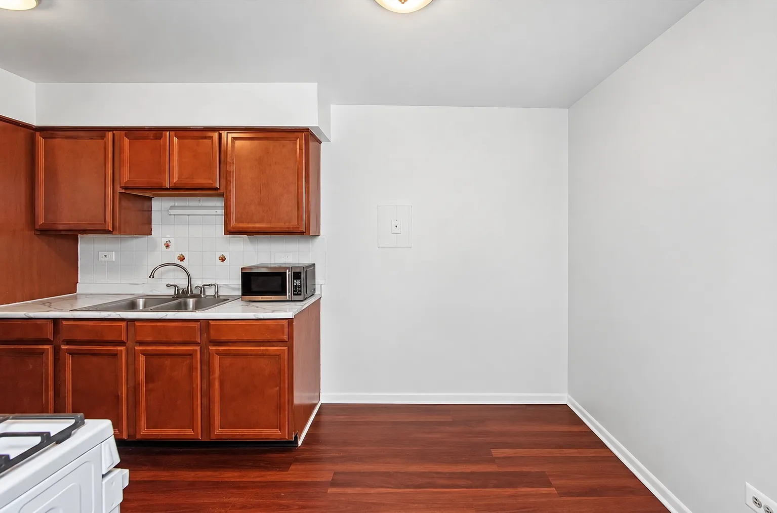 2 bed, 1.5 bath, $1,475 — Photo 3