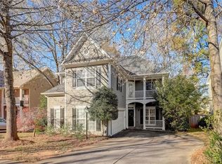 1229 Crescentwood Ln, Decatur, GA 30032