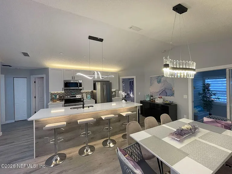232 Nesmith Ave — Photo 8
