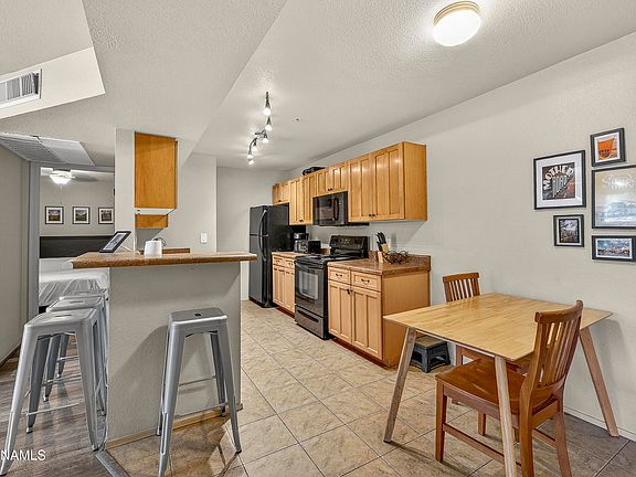 4th image of 1385 W University Ave #3119