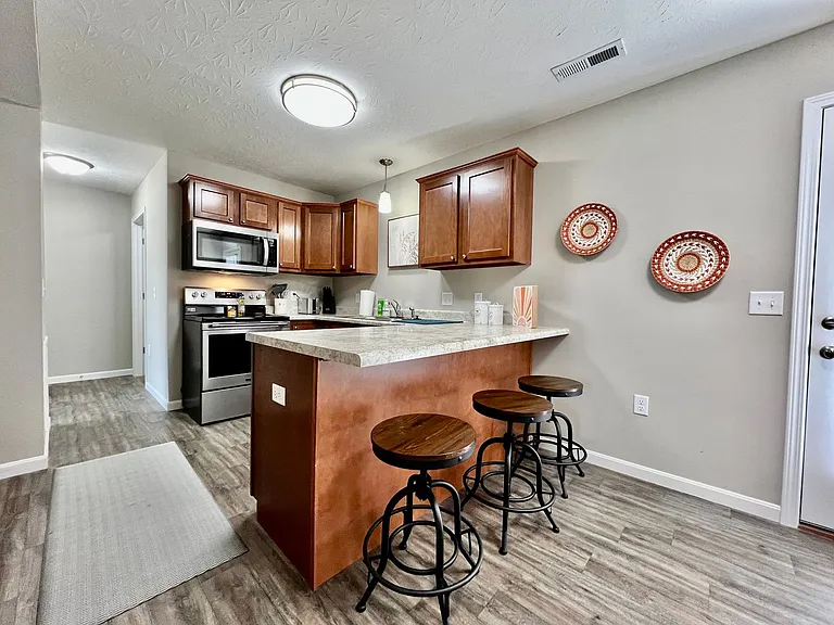 430 Ridgelawn Ave — Photo 26