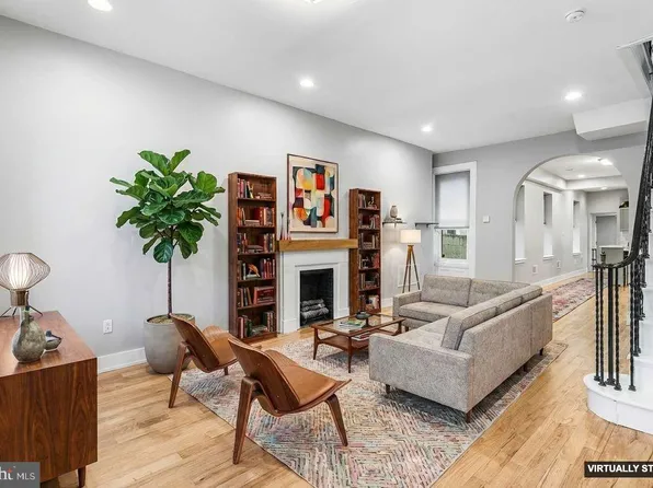 2340 W Thompson St, Philadelphia, PA 19121