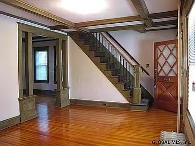 4 bed, 1468 sqft, $2,400 — Photo 3