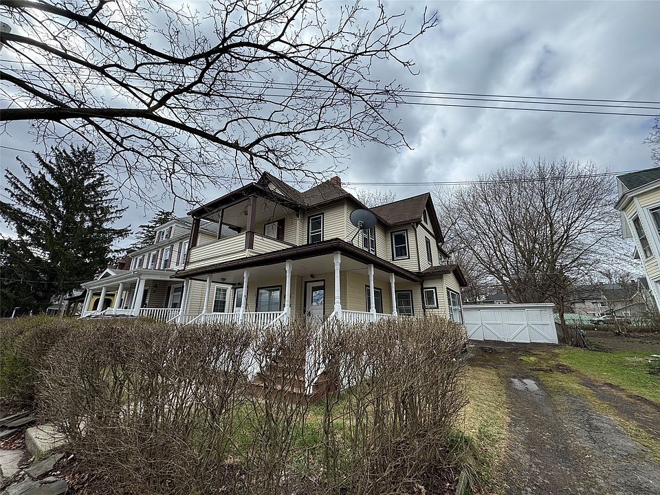 1st image of 17 Haendel St