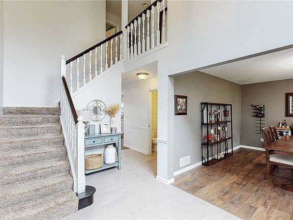 2nd image of 10108 Bissell Dr