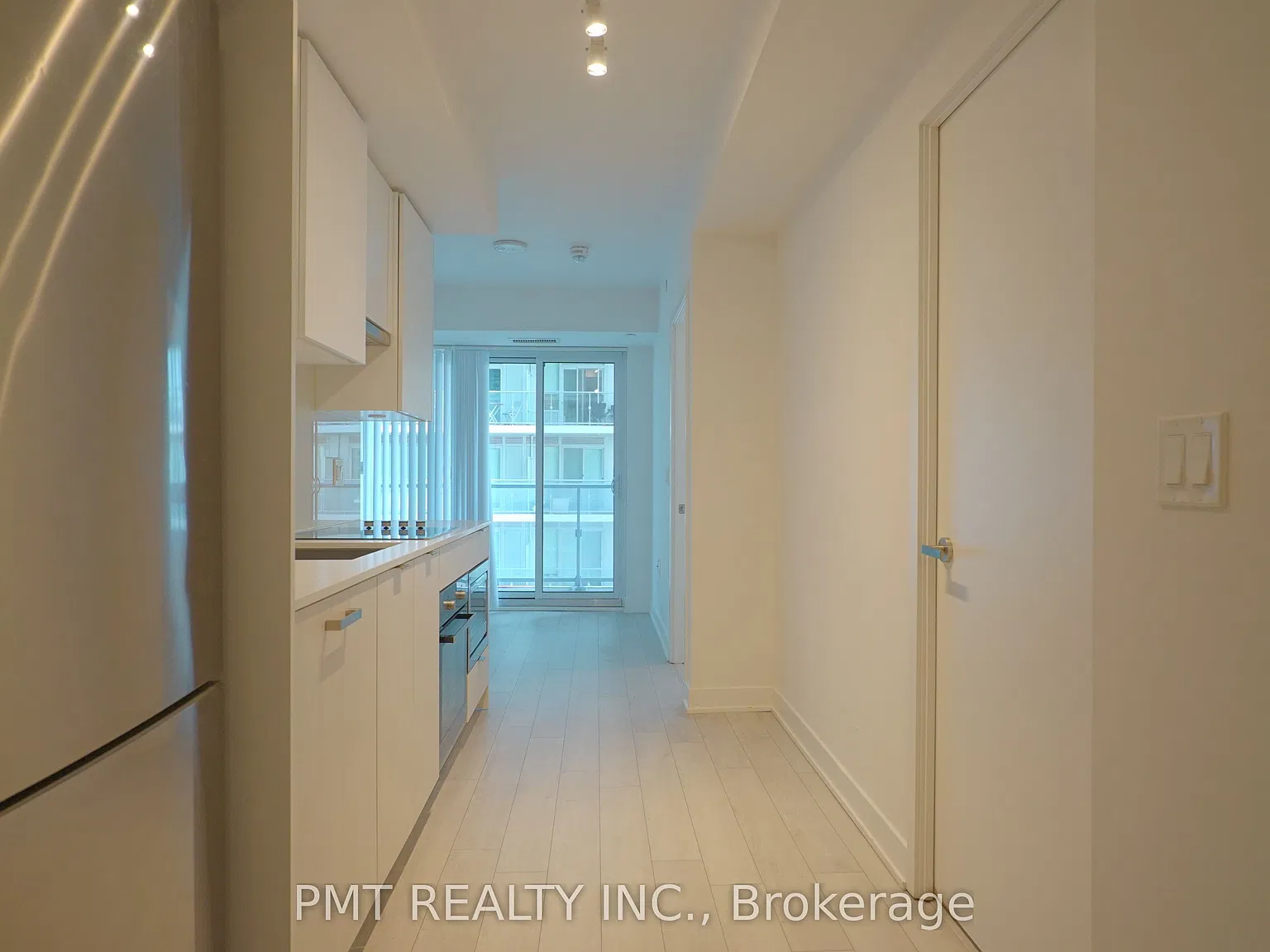 1 bed, $2,000 — Photo 2