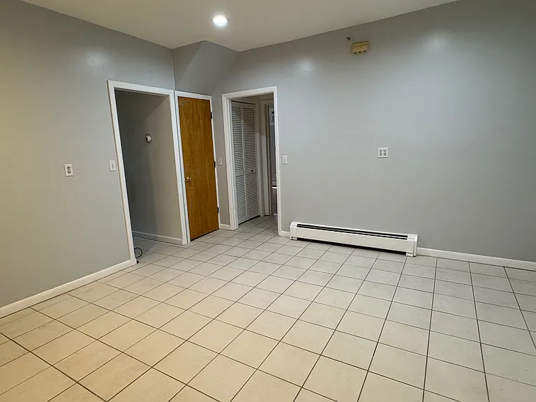 489 Ashford Ave #1B — Photo 8