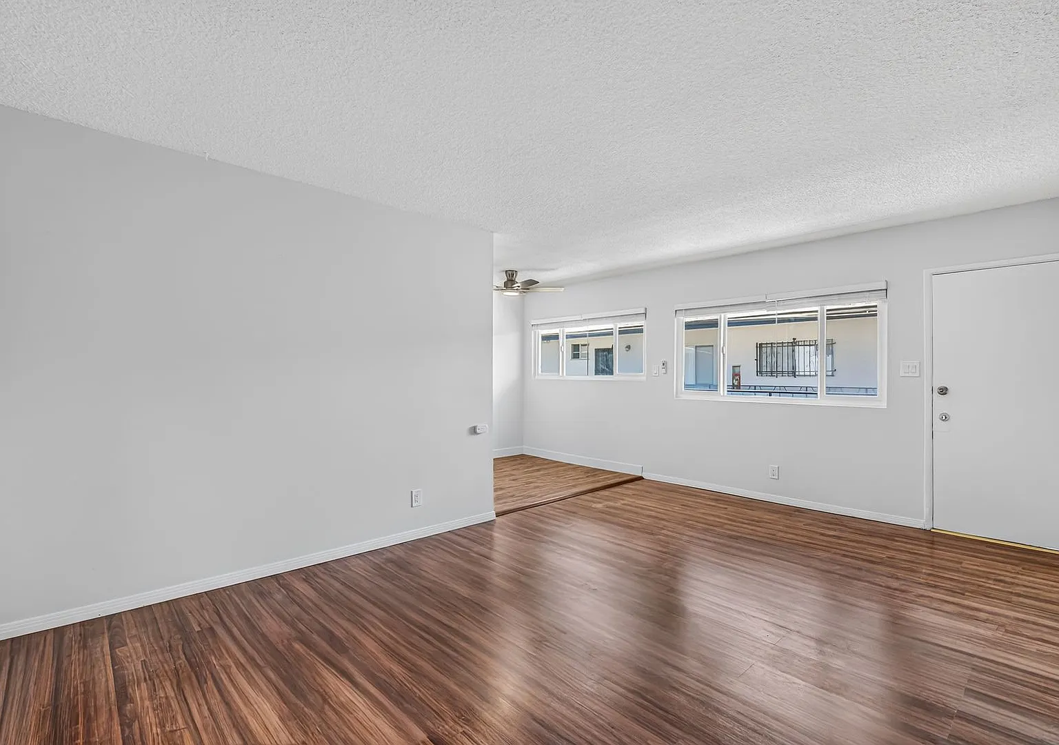 517 Venice Way — Photo 4