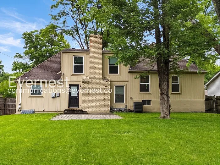 9236 Switzer St — Photo 24