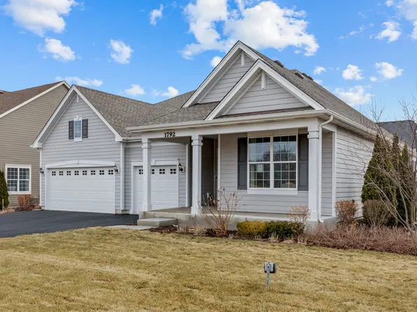 1792 Coralito Ln, Elgin, IL 60124