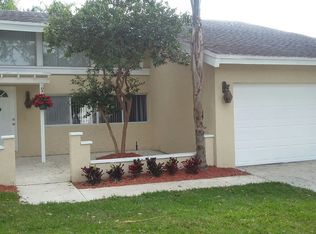 6316 Hollandaire Dr E, Boca Raton, FL 33433