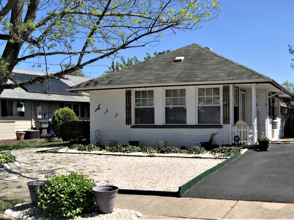 1st image of 45 Mount Fairweather Ln