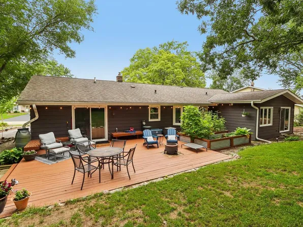424 Hartwood LANE, Hartland, WI 53029