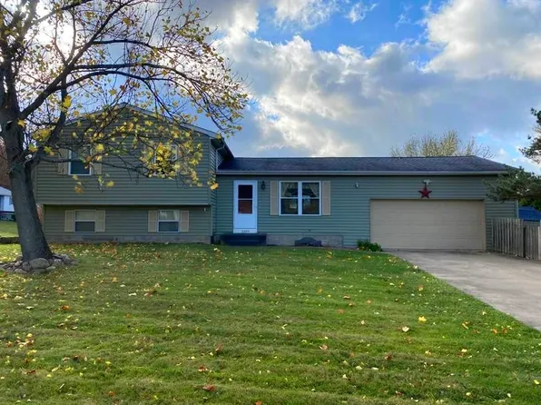 5660 Sunnybrook Dr, Girard, PA 16417