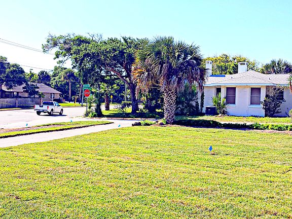3rd image of 1901 S Peninsula Dr