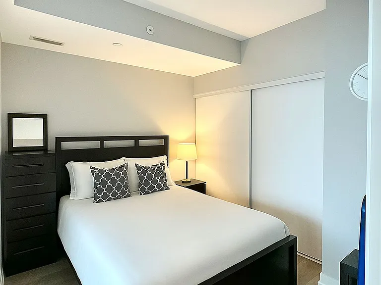 210 Simcoe St #2507 — Photo 6