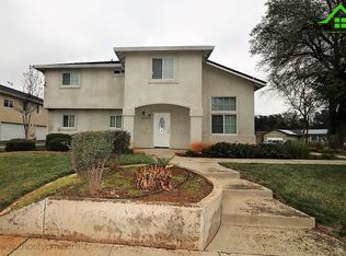 1294 Mighty Oak Ln, Redding, CA 96002