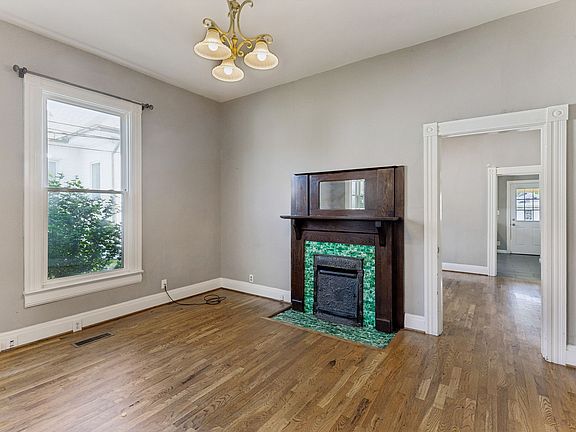 5th image of 1505 Dallas Ave APT A