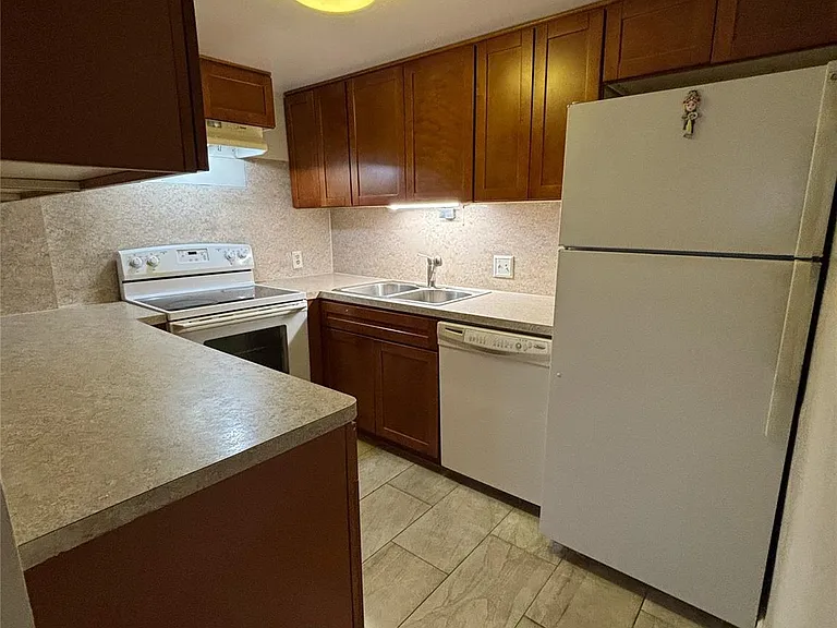 7520 Hornwood Dr #103 — Photo 11