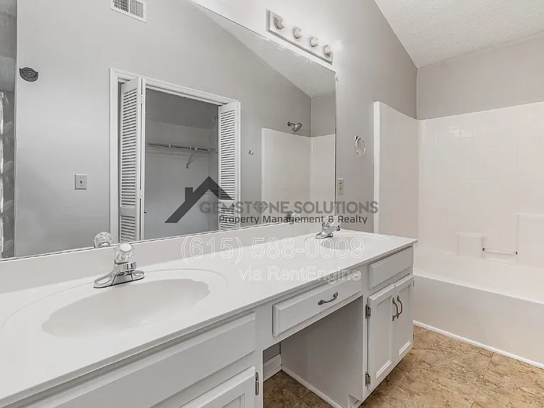 108 Meridian Ct — Photo 14