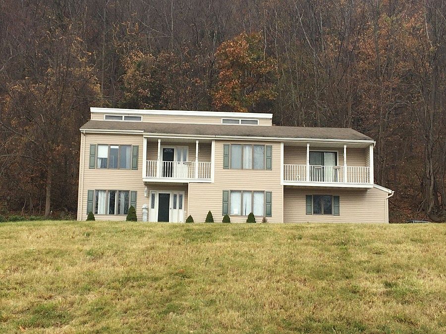 1st image of 23 Walnut Hill Dr