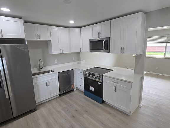 NEW KITCHEN