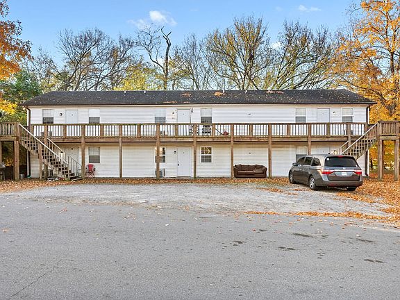 2nd image of 304 Chapel St APT B