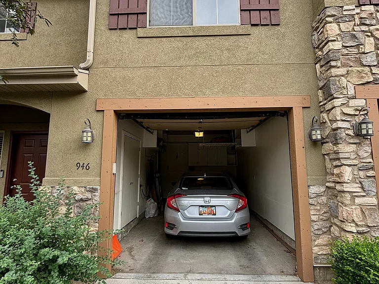 946 E 6795 S #1 — Photo 2