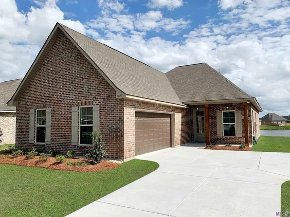 7120 Panama Canal Dr, Gonzales, LA 70737