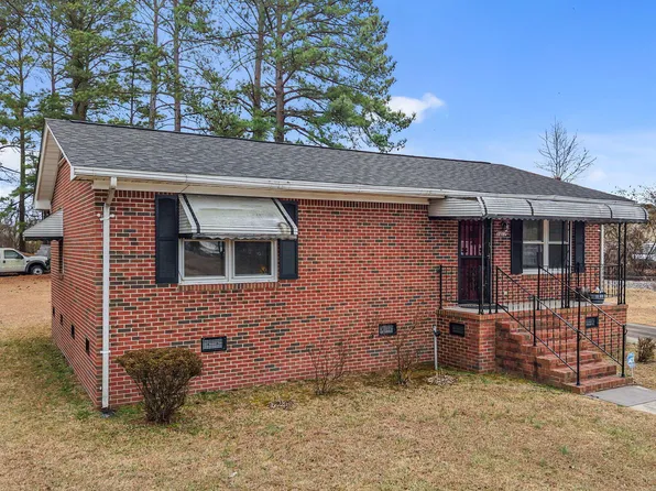 1412 Carolina Ave, Roanoke Rapids, NC 27870