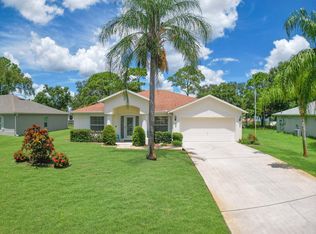 619 Benedictine Ter, Sebastian, FL 32958