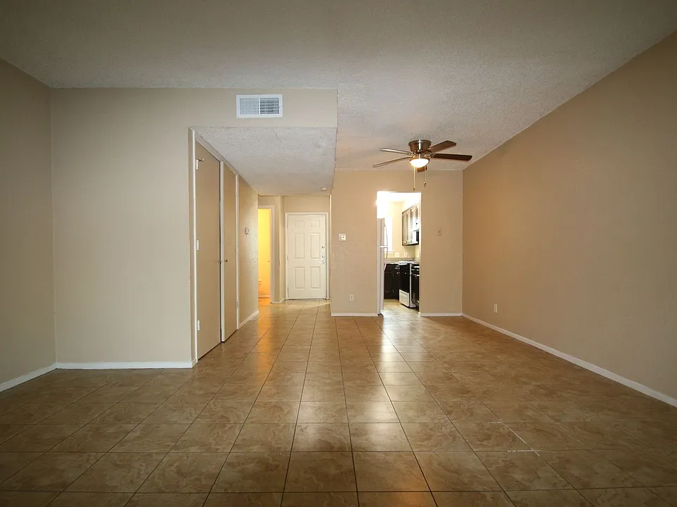 3732 Bonnie Dr