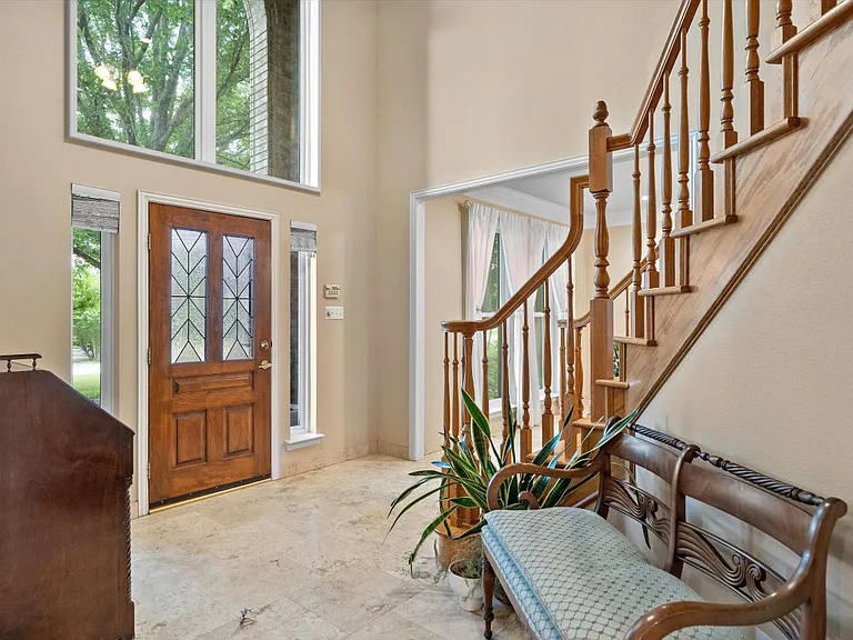 3933 Bordeaux Cir — Photo 2