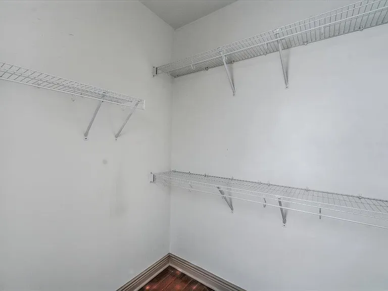 7400 River Rd #217 — Photo 13