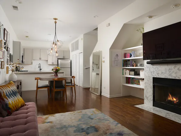 952 N Crosby St, Chicago, IL 60610