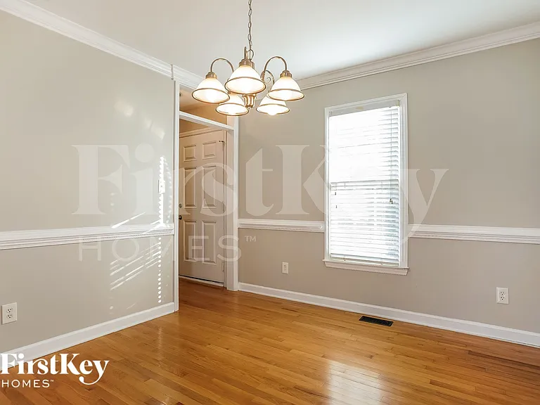 604 Lakeview Ave — Photo 5