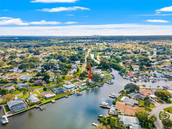 209 TALLAHASSEE DRIVE NE, ST PETERSBURG, FL 33702