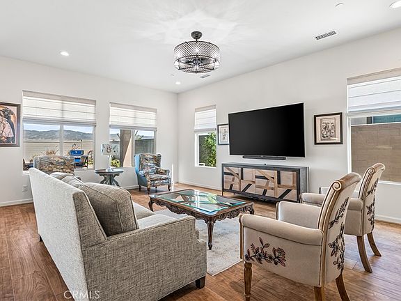 5th image of 82 Prosecco