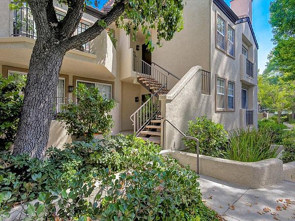 3rd image of 24101 Del Monte Dr Unit 420