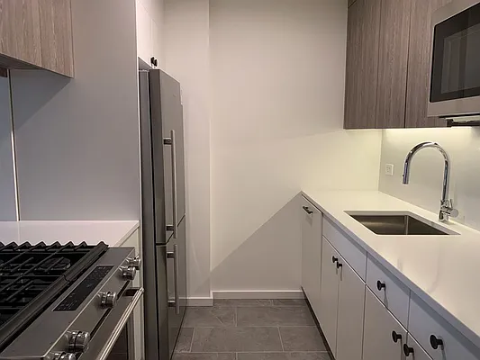 Rented by The Dermot Realty Management Company | media 19