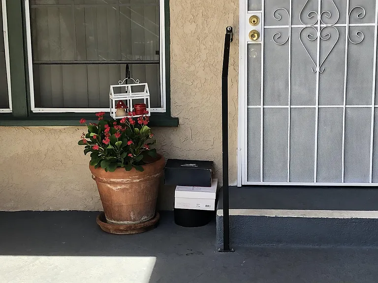 410 S Sierra Madre Blvd #21 — Photo 41