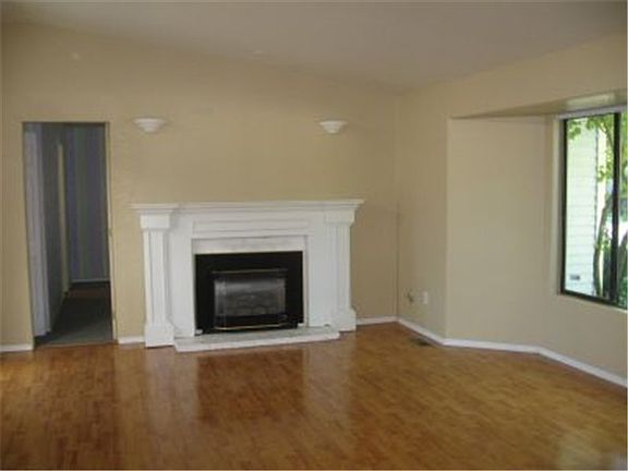 3rd image of 803 103rd Dr SE