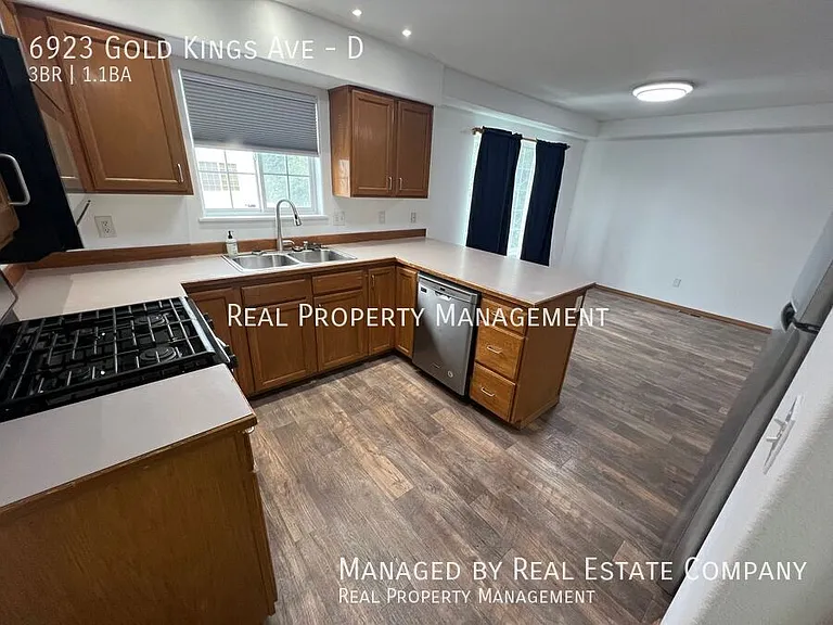 6923 Gold Kings Ave #D — Photo 5