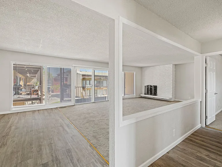 211 N Delaware Ave — Photo 43