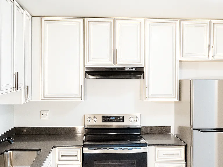 Ava Sterling Apartments — Photo 9