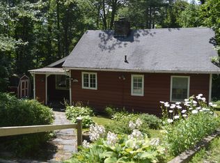 15 Mahkeenac Rd, Stockbridge, MA 01262